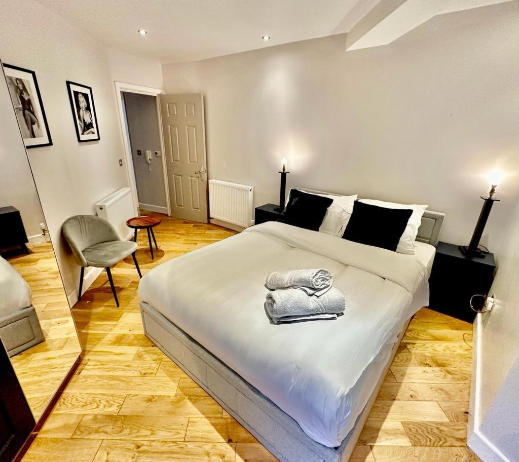 Apartamento 30 Secs To Euston Station Londres Exterior foto
